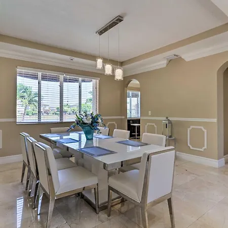 Spacious Miami Retreat With Grill, Pool And Dock! Exterior photo