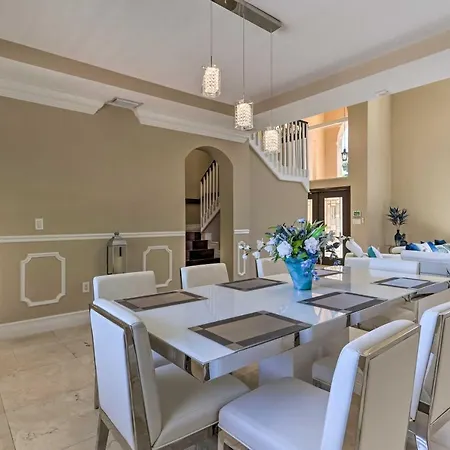 Spacious Miami Retreat With Grill, Pool And Dock! Exterior photo